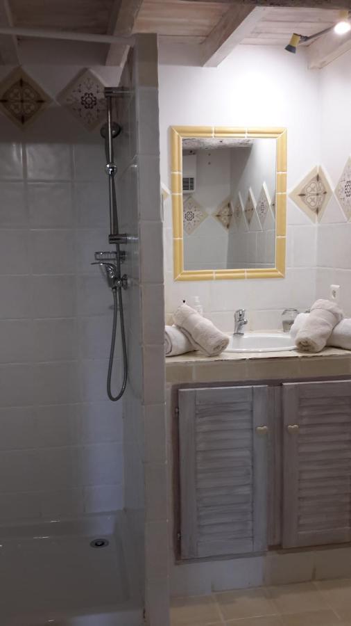 Chambres D'Hotes Le Vignoble Cucuron Buitenkant foto